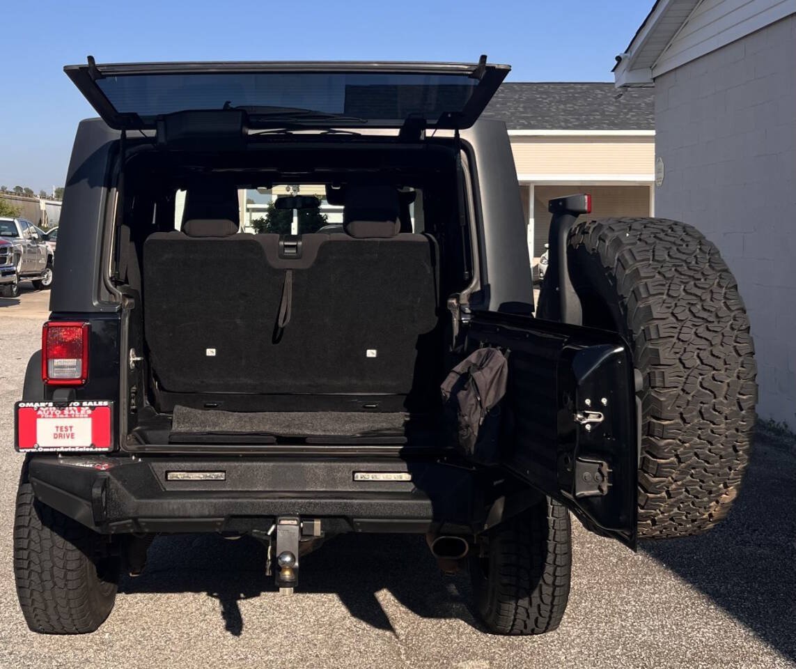 Used 2013 Jeep Wrangler Sport AWD/4WD image 7