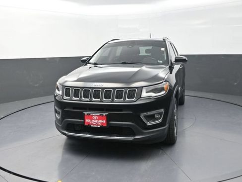 Used 2018 Jeep Compass Limited w/ Navigation Group AWD/4WD image 2