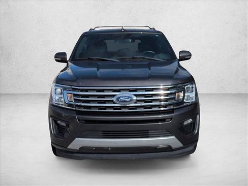 Used 2021 Ford Expedition XLT RWD image 3