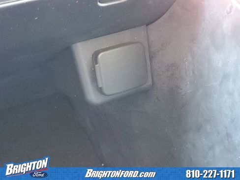 Used 2023 Ford Explorer XLT w/ Equipment Group 202A AWD/4WD image 27