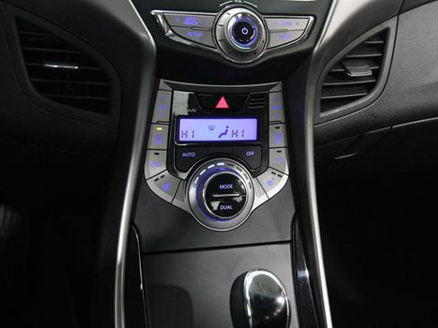 Used 2013 Hyundai Elantra Limited w/ Technology Pkg image 14