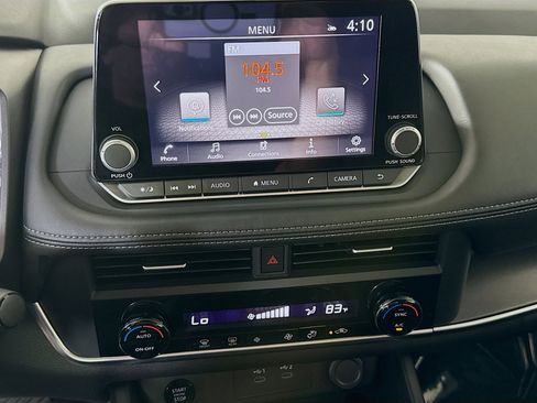 Used 2026 Nissan Rogue SV image 18