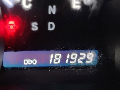 Used 2012 Toyota Highlander SE image 7