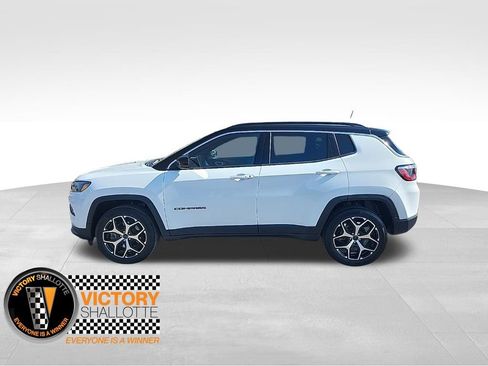 Certified 2025 Jeep Compass Limited image 18