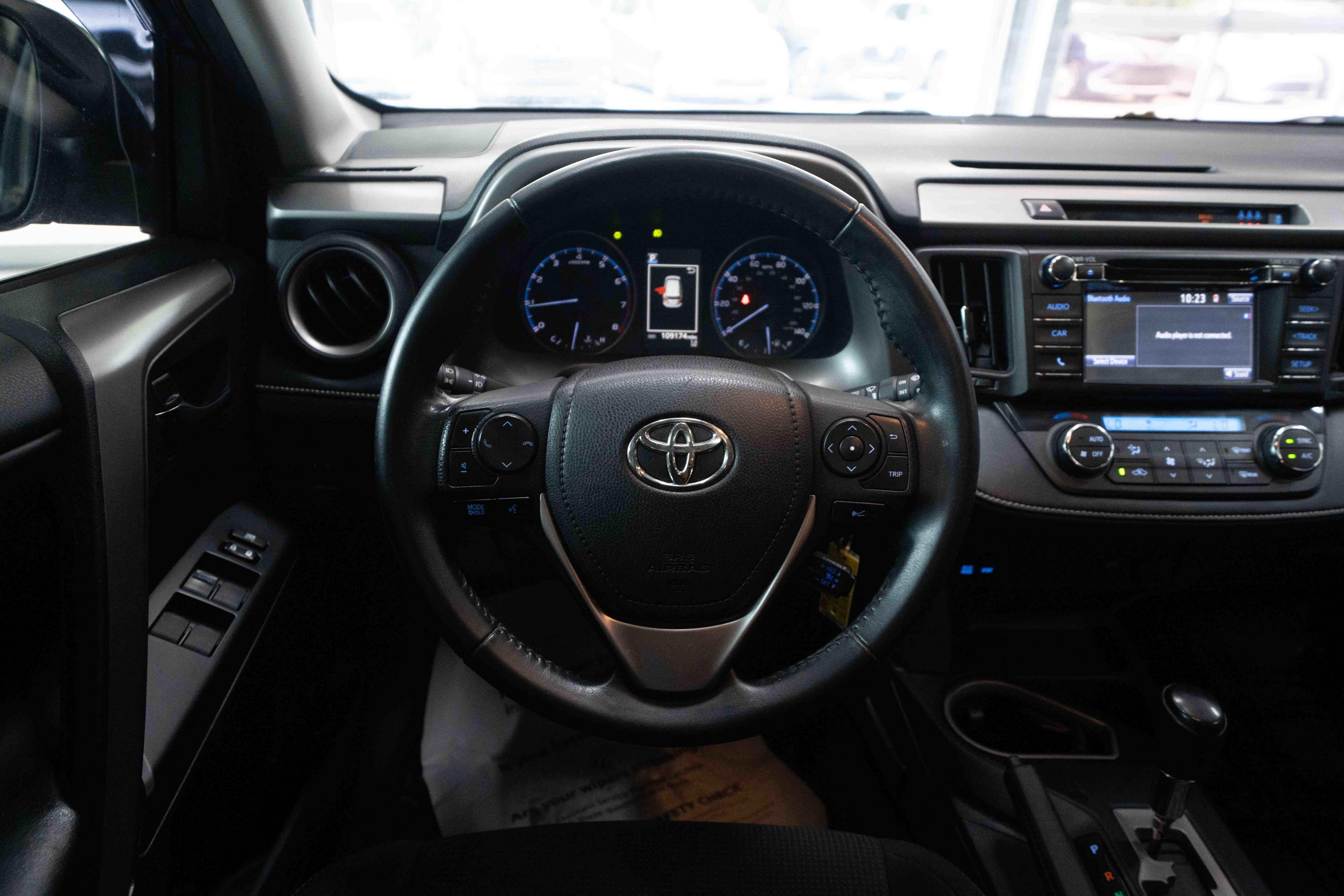 Used 2018 Toyota RAV4 XLE AWD/4WD image 21