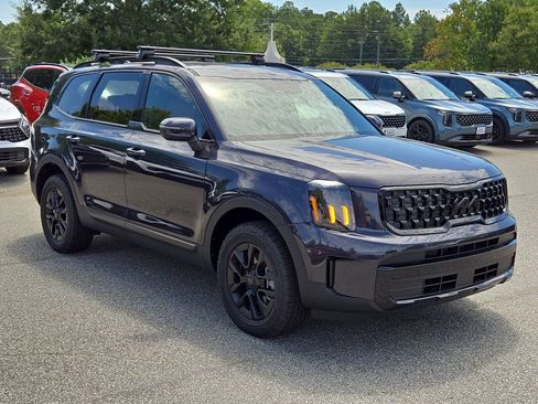 New 2025 Kia Telluride AWD image 3
