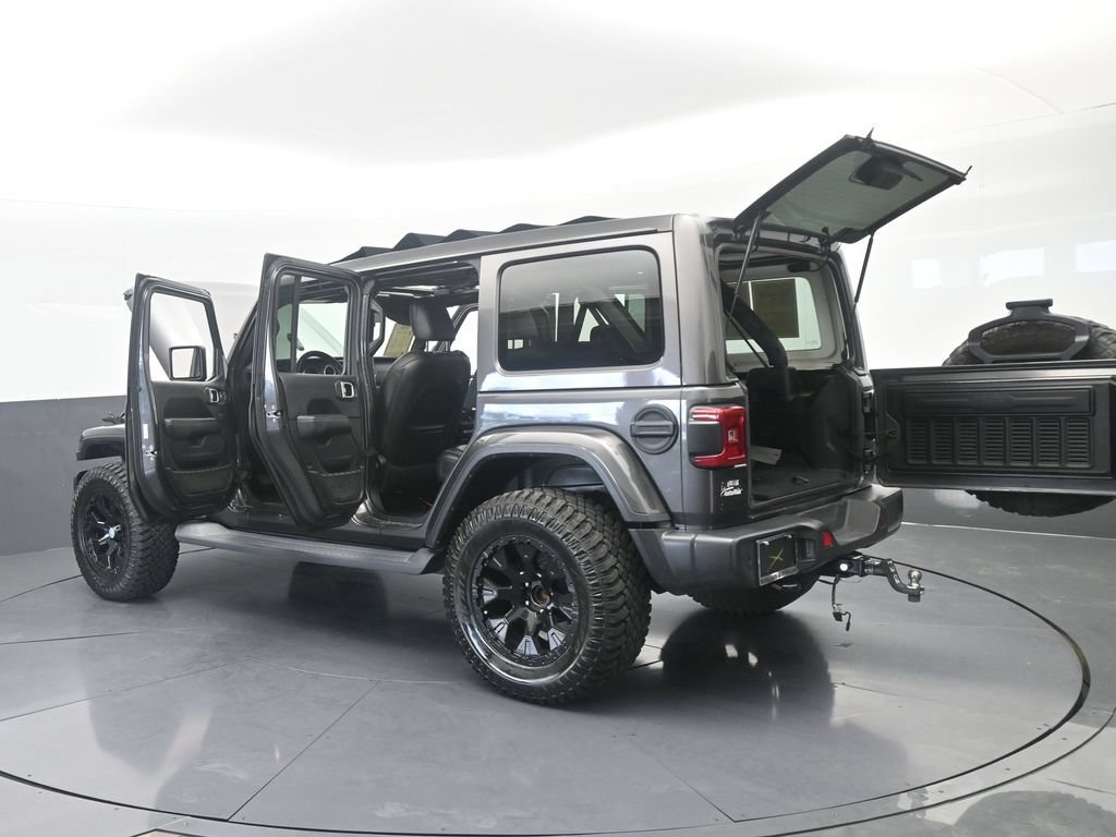 Used 2018 Jeep Wrangler Unlimited Sahara AWD/4WD image 73