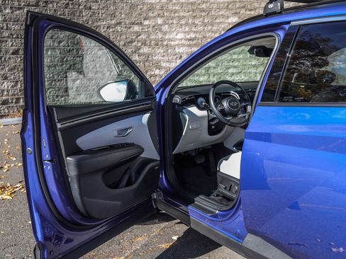 Used 2023 Hyundai Tucson Limited image 23