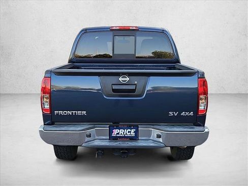 Used 2021 Nissan Frontier SV AWD/4WD image 6