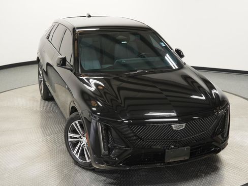 Used 2024 Cadillac Lyriq Luxury AWD/4WD image 44