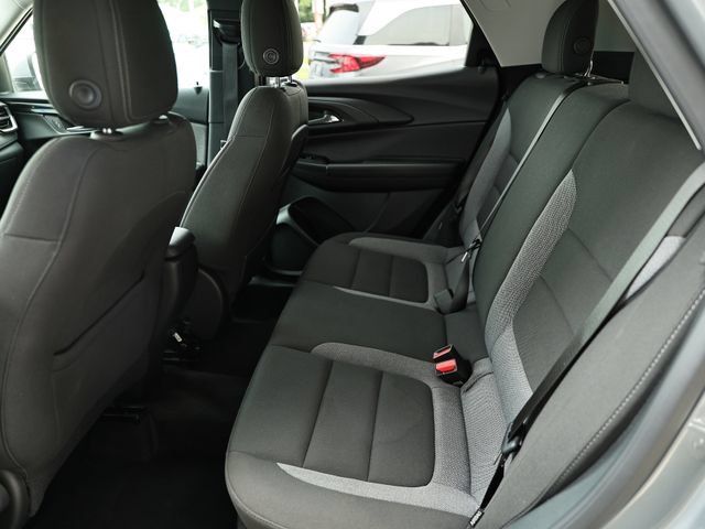 Used 2025 Chevrolet TrailBlazer LT AWD/4WD image 24