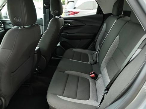 Used 2025 Chevrolet TrailBlazer LT AWD/4WD image 24