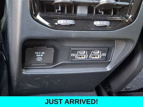Used 2025 Jeep Grand Cherokee Laredo X w/ Luxury Tech Group I AWD/4WD image 11
