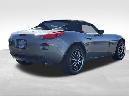 Used 2007 Pontiac Solstice Convertible w/ Premium Package image 8