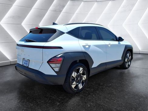 Used 2024 Hyundai Kona SEL FWD image 5