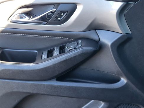 Used 2019 Chevrolet Traverse LT w/ LPO, Blackout Package image 15