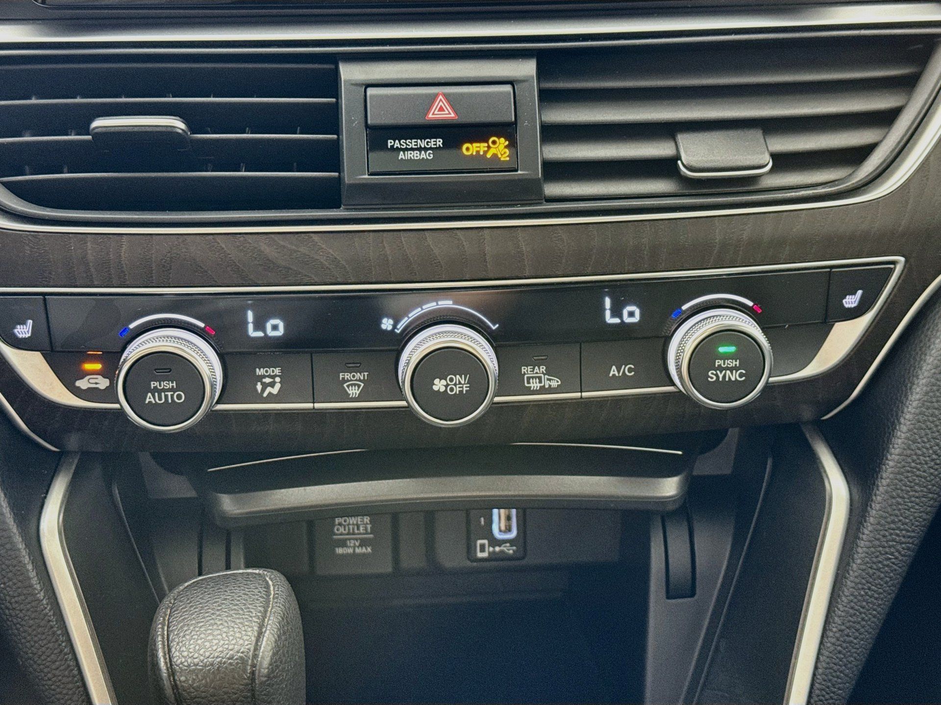 Used 2018 Honda Accord EX image 16