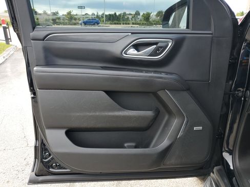 Used 2021 GMC Yukon XL SLT image 24