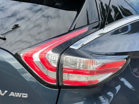 Used 2018 Nissan Murano SV AWD/4WD image 36
