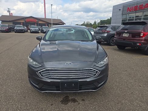 Used 2018 Ford Fusion S image 2