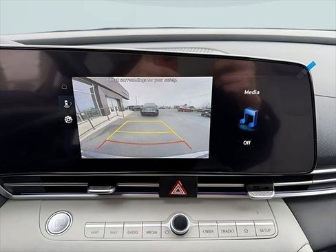 New 2026 Hyundai Elantra Limited FWD image 22