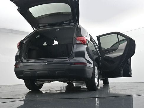Used 2022 Chevrolet Equinox LS w/ LS Convenience Package FWD image 49