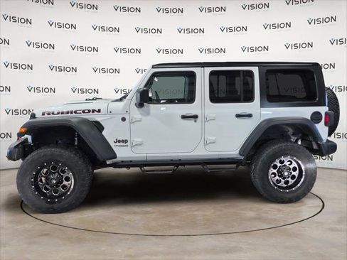 Used 2018 Jeep Wrangler Unlimited Rubicon image 2