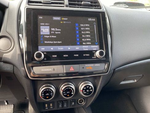 Used 2023 Mitsubishi Outlander Sport LE AWD/4WD image 12