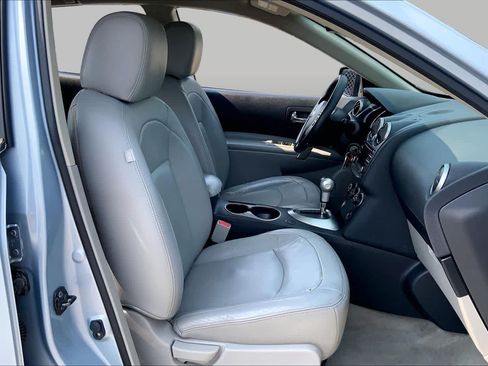 Used 2014 Nissan Rogue S w/ Convenience Package FWD image 9