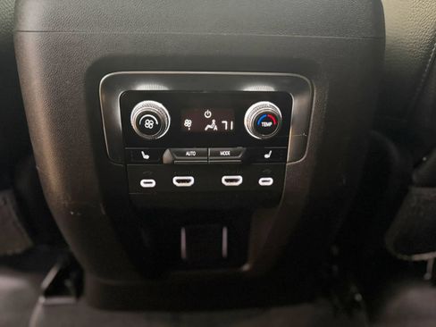 Used 2021 GMC Yukon XL Denali w/ Denali Premium Package AWD/4WD image 28