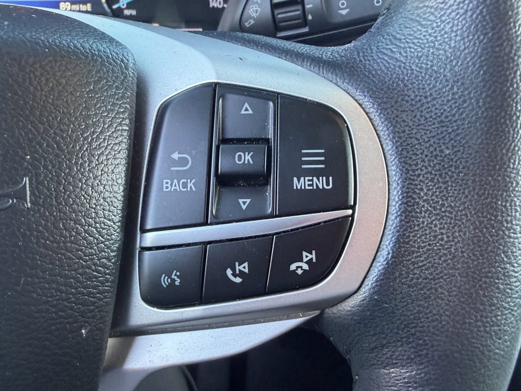 Used 2022 Ford Explorer XLT w/ Equipment Group 202A RWD image 35