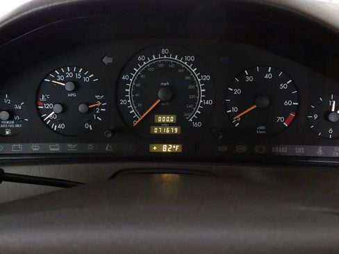 Used 1997 Mercedes-Benz SL 320 image 12