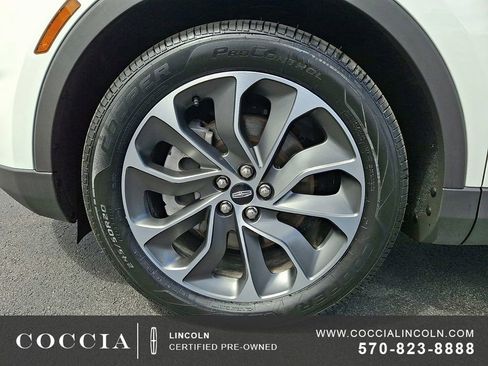 Certified 2022 Lincoln Nautilus Reserve AWD/4WD image 8