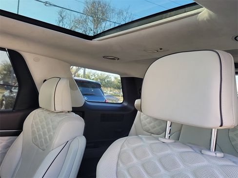 Used 2020 Hyundai Palisade Limited image 16