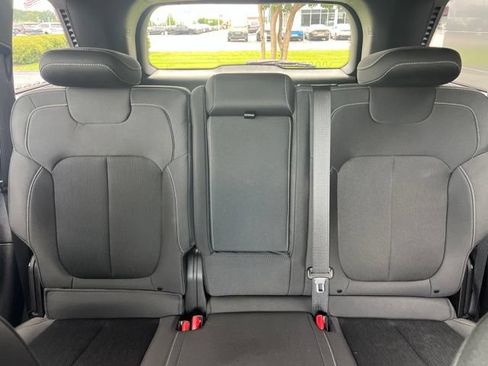 Used 2025 Jeep Grand Cherokee Laredo X w/ Luxury Tech Group I AWD/4WD image 18
