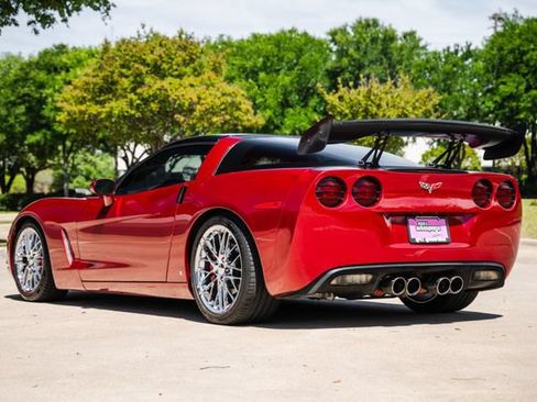 Used 2008 Chevrolet Corvette Coupe w/ Preferred Equipment Group RWD image 7