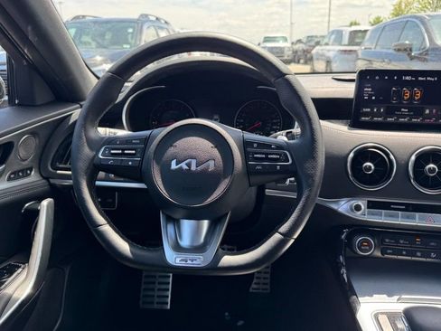 Used 2023 Kia Stinger GT2 AWD/4WD image 13