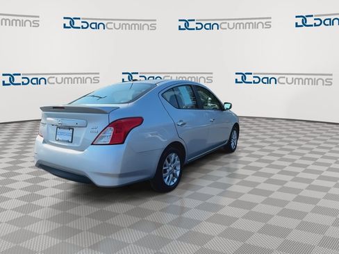 Used 2018 Nissan Versa SV w/ SV Special Edition Package FWD image 8