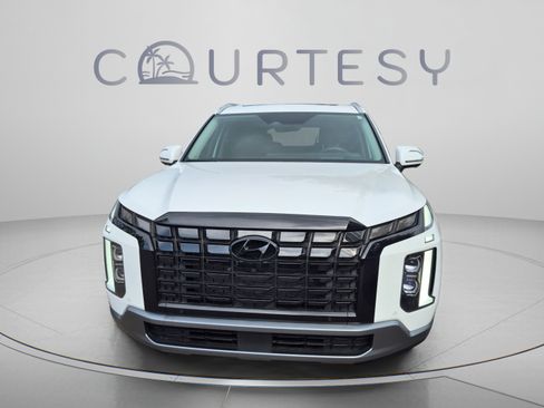 Used 2024 Hyundai Palisade Limited FWD image 8