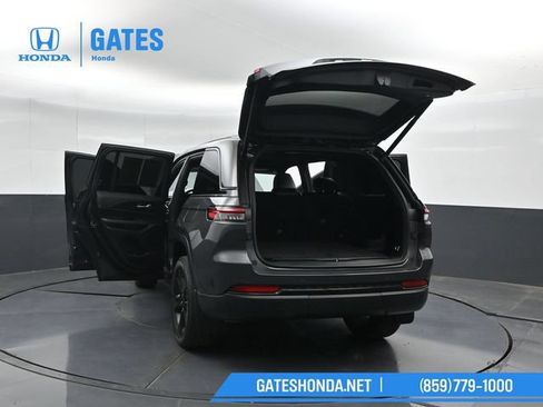 Used 2024 Jeep Grand Cherokee Altitude AWD/4WD image 57
