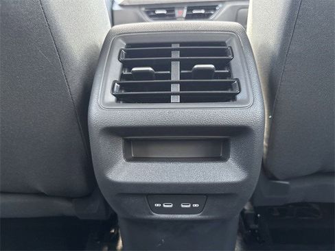 Used 2025 Volkswagen Tiguan S image 17