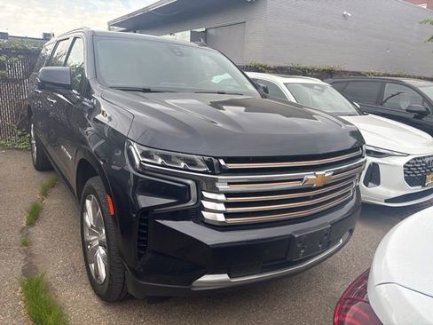 Used 2021 Chevrolet Suburban High Country w/ Premium Package AWD/4WD image 11