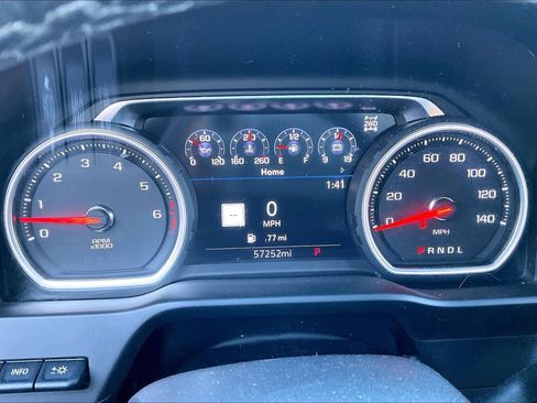 Used 2022 Chevrolet Silverado 1500 High Country w/ Technology Package image 19