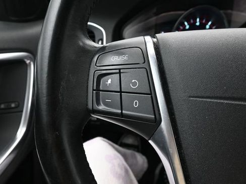 Used 2014 Volvo S60 T5 FWD image 19