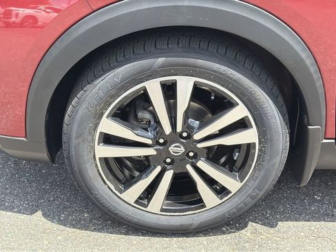 Used 2018 Nissan Kicks SV FWD image 10