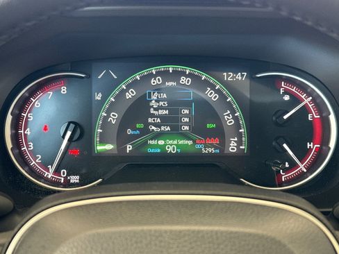 Used 2024 Toyota RAV4 XLE Premium FWD image 25