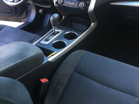 Used 2015 Nissan Altima 2.5 S w/ Power Driver Seat Package FWD image 17