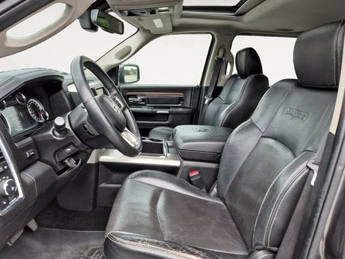 Used 2015 RAM 1500 Laramie w/ Convenience Group AWD/4WD image 11