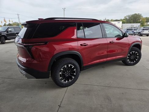 New 2026 Chevrolet Traverse Z71 w/ Enhanced Driving Package image 7