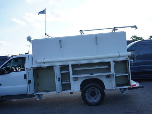 Used 2016 Ford F550 4x4 Regular Cab Super Duty image 13